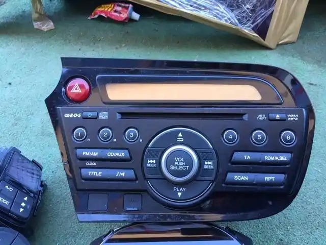 Honda Insight 2009 - Radio Wersja Europejska