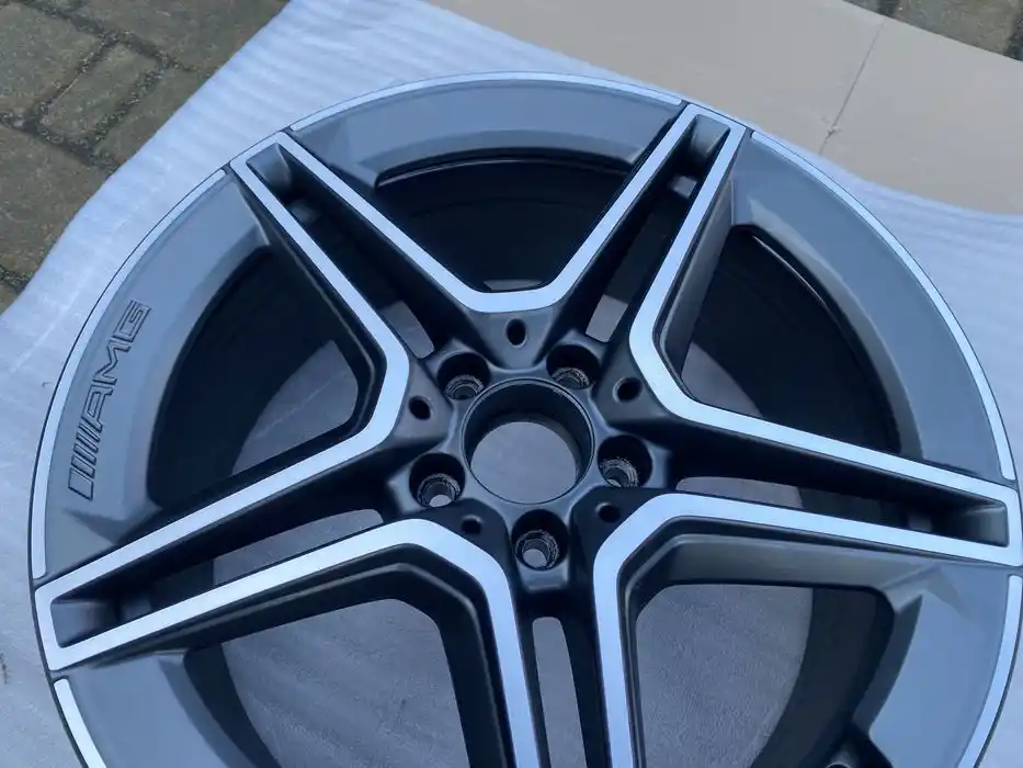 Mercedes GLC W253 Pojedyńcza Felga 19