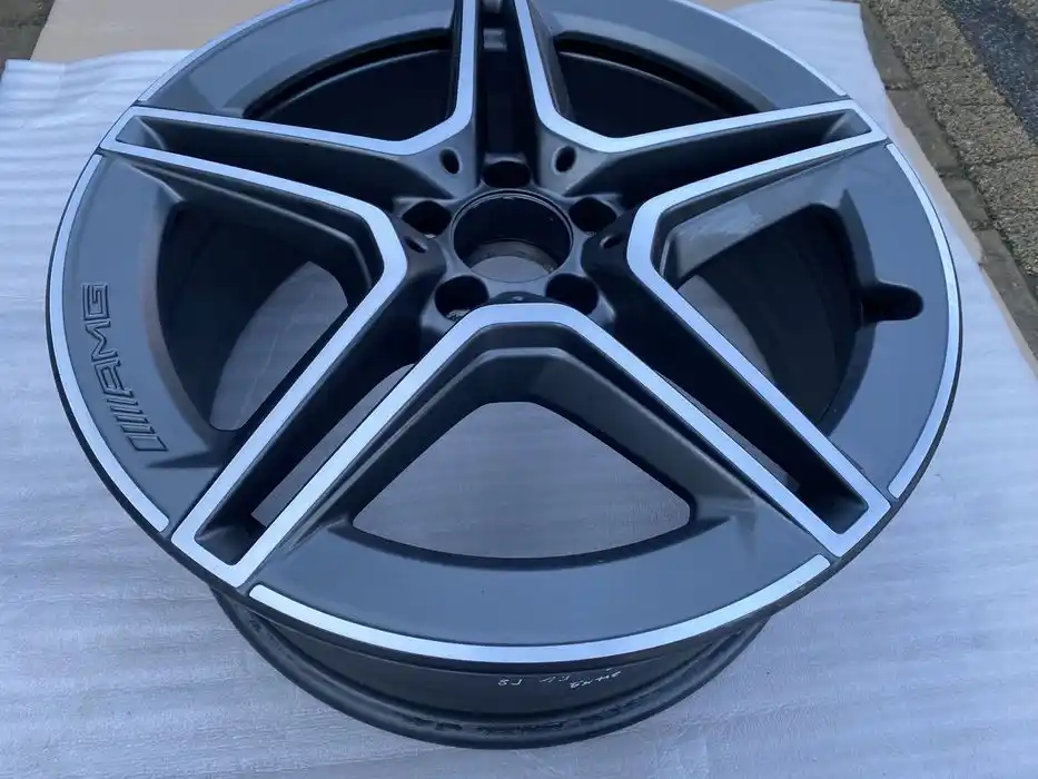 Mercedes GLC W253 Pojedyńcza Felga 19