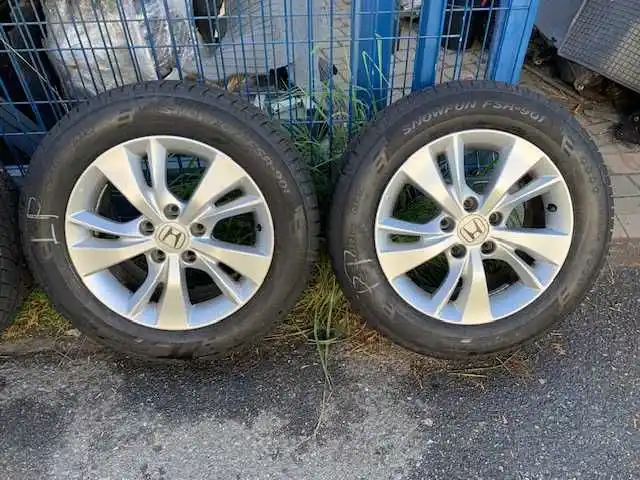 Honda HRV HR-V II  2015 - Koła 16  Zima 215/60/16 Opony 8MM