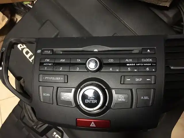 Honda Accord VIII 2008- Radio
