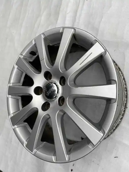 Jeep Grand Cherokee WK2 Pojedyńcza Felga 18