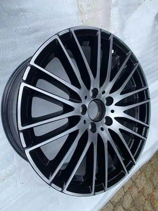 Mercedes C Klasa W206 Pojedyncza Felga 18