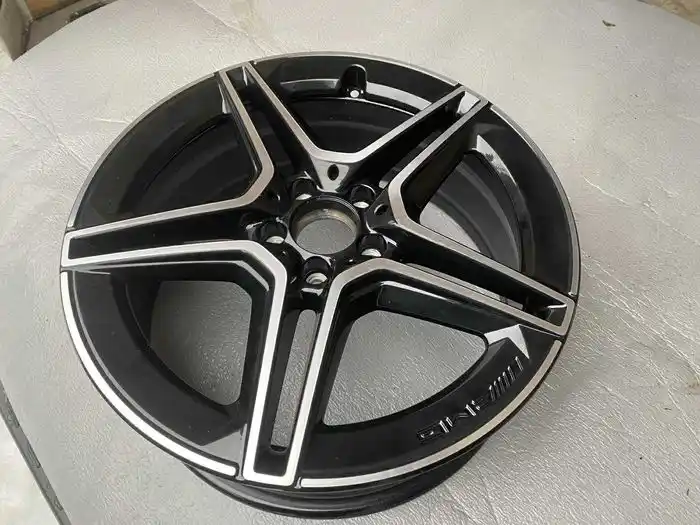 Mercedes GLA GLB W247 Pojedyńcza Felga 19