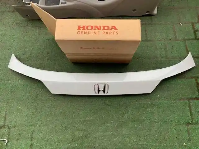 Honda HR-V II Blenda Klapy TYŁ NOWA OEM