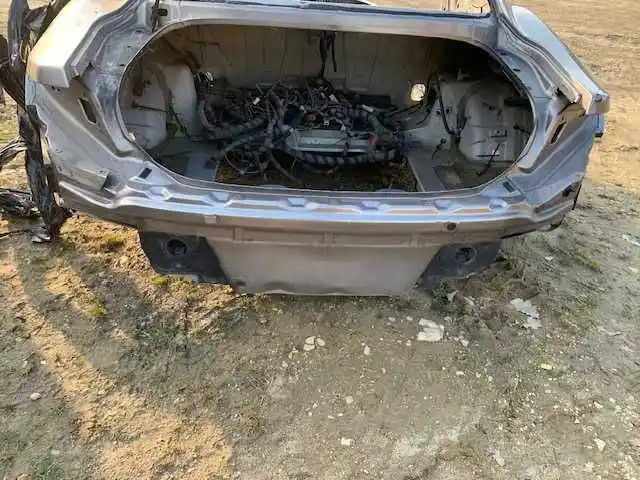 Maserati GranTurismo Pas Tył Tylny