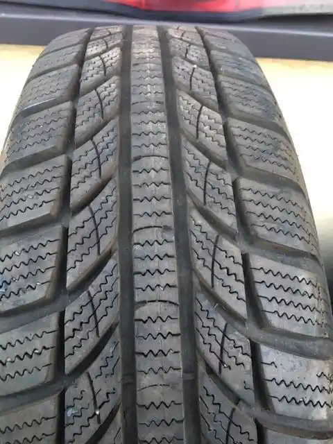 Opona Zimowa 15 Cali Champiro WT Plus 8mm 175/65/15