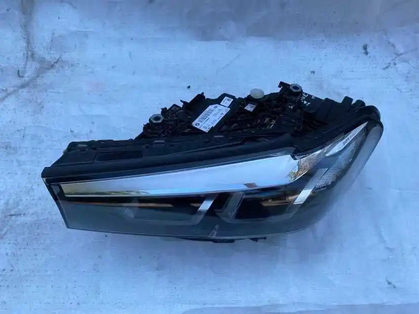 BMW 5 G30 G31 Lampa Przednia Lewa FULL LED Adaptive