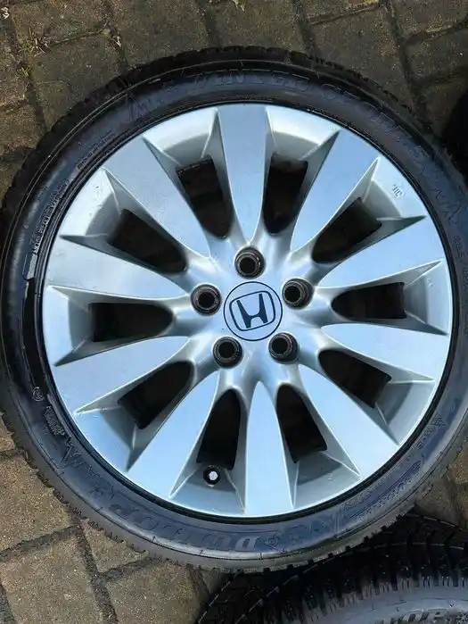 HONDA Civic VIII IX Koła  17  Zima Dunlop 8mm