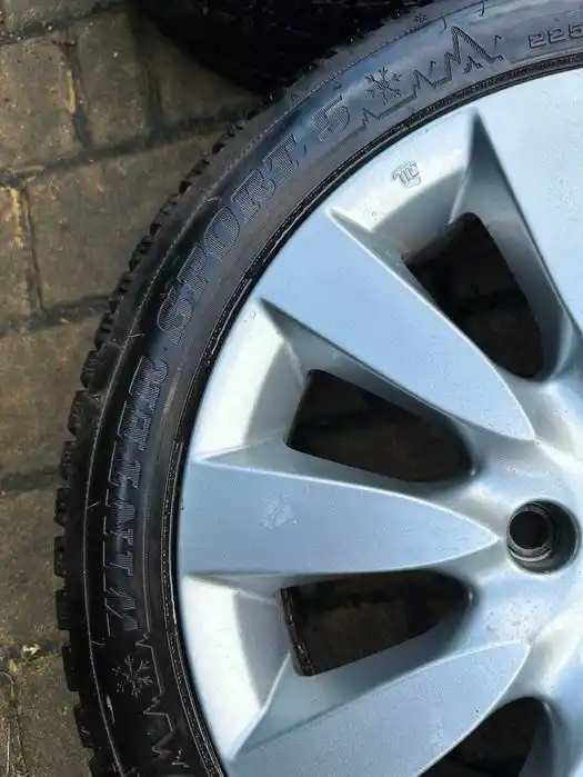 HONDA Civic VIII IX Koła  17  Zima Dunlop 8mm