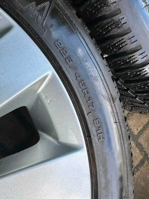 HONDA Civic VIII IX Koła  17  Zima Dunlop 8mm
