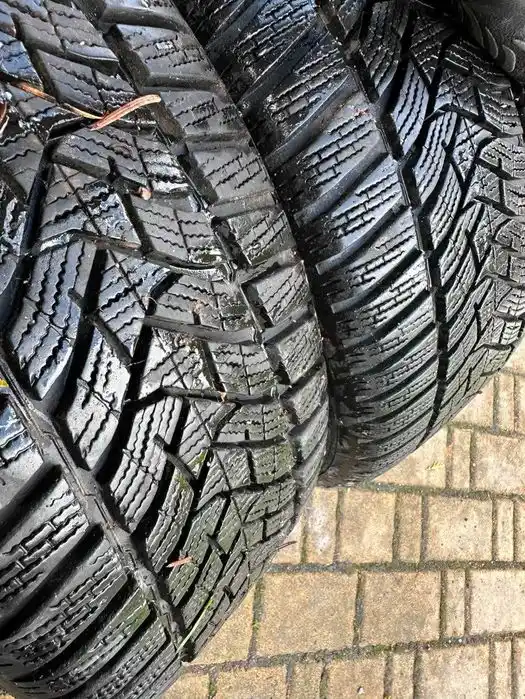 HONDA Civic VIII IX Koła  17  Zima Dunlop 8mm