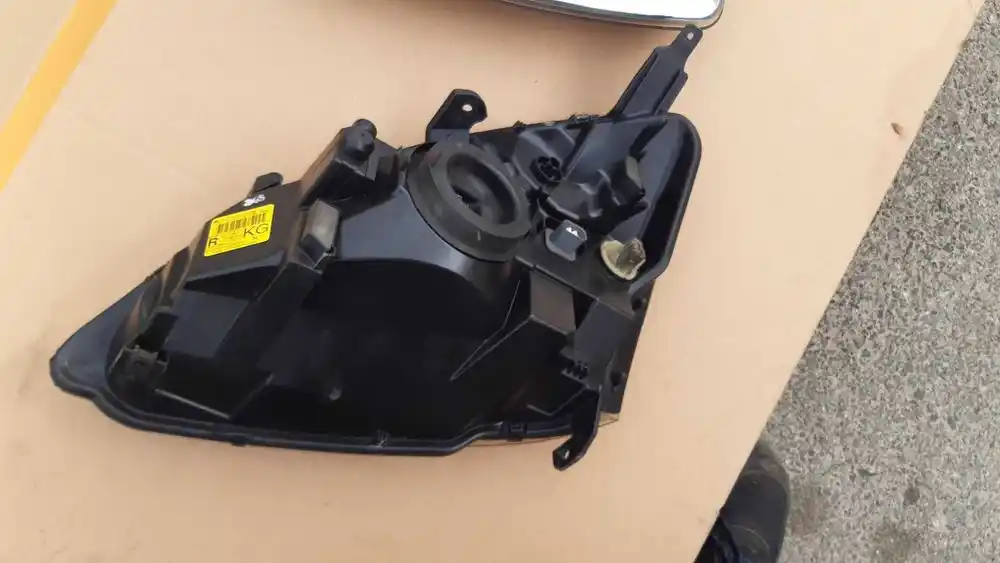 Honda Civic VII 2001- Lampa Przód Prawa