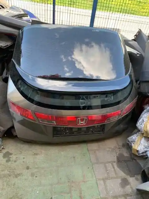 Honda Civic VIII UFO 2006- Drzwi  Przednie lewe NH701M