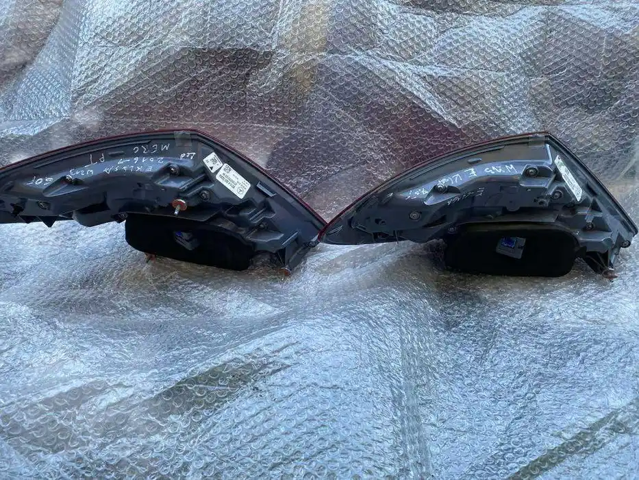 Mercedes E Klasa W213 Lampa Tył Tylna Prawa