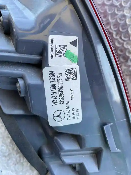 Mercedes E Klasa W213 Lampa Tył Tylna Prawa