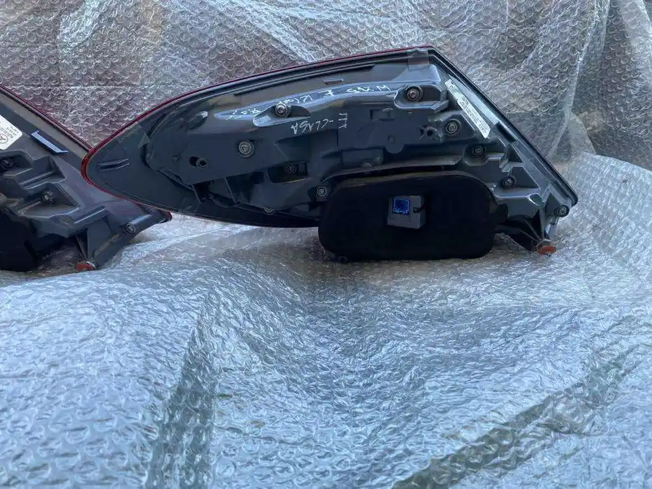 Mercedes E Klasa W213 Lampa Tył Tylna Prawa