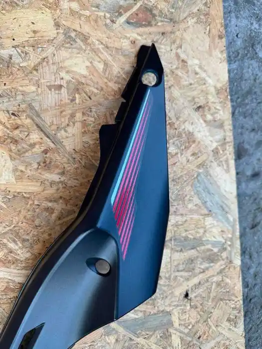 Honda CBR 650 Osłona Owiewka Pod Kanapą OEM