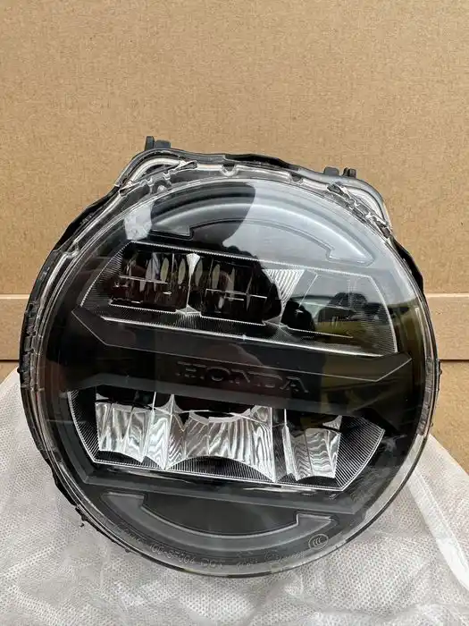 Honda CB 125R 300  Lampa Przód Przednia Led Relfektor OEM