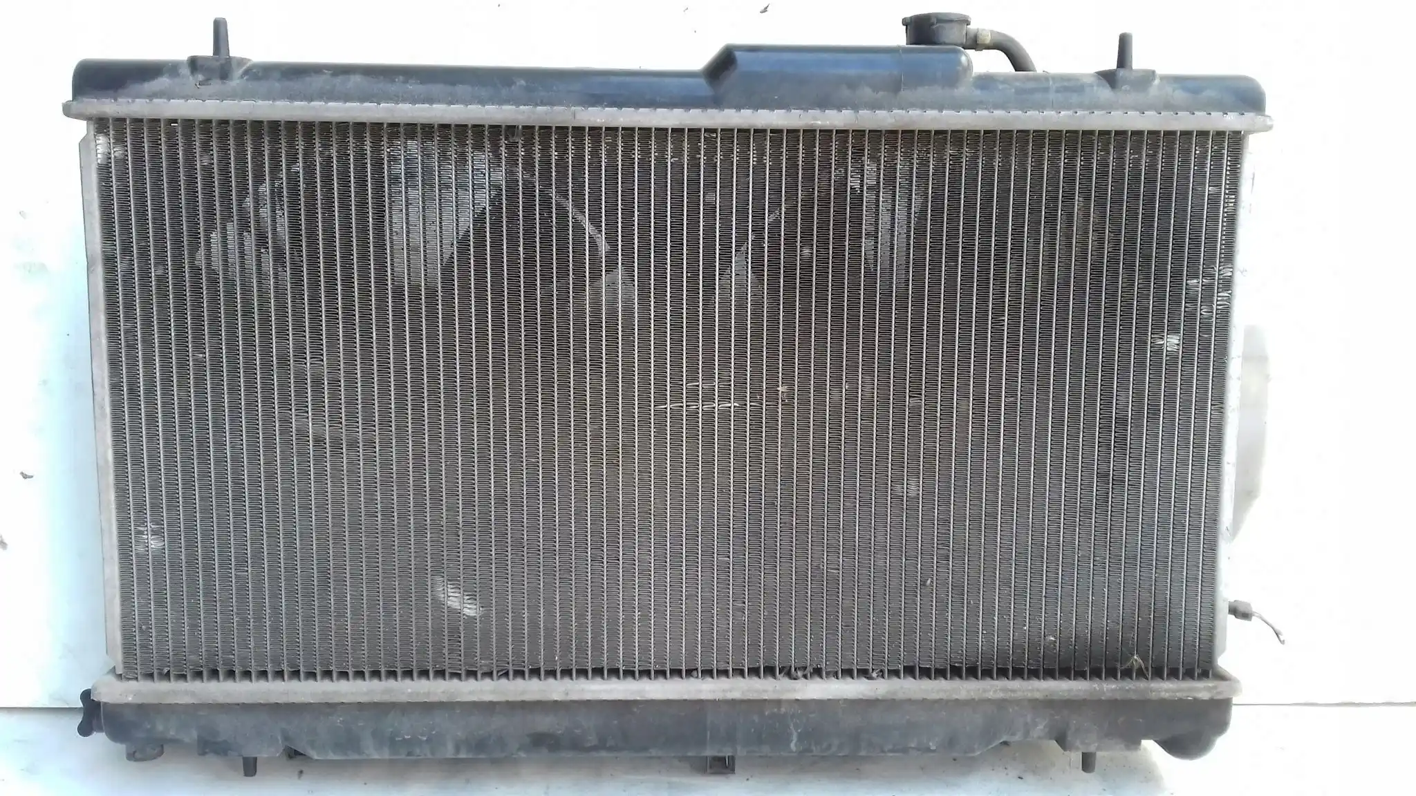 CHŁODNICA WODY WENTYLATORY DO SAMOCHODU SUBARU IMPREZA II 2.0 16V 00-