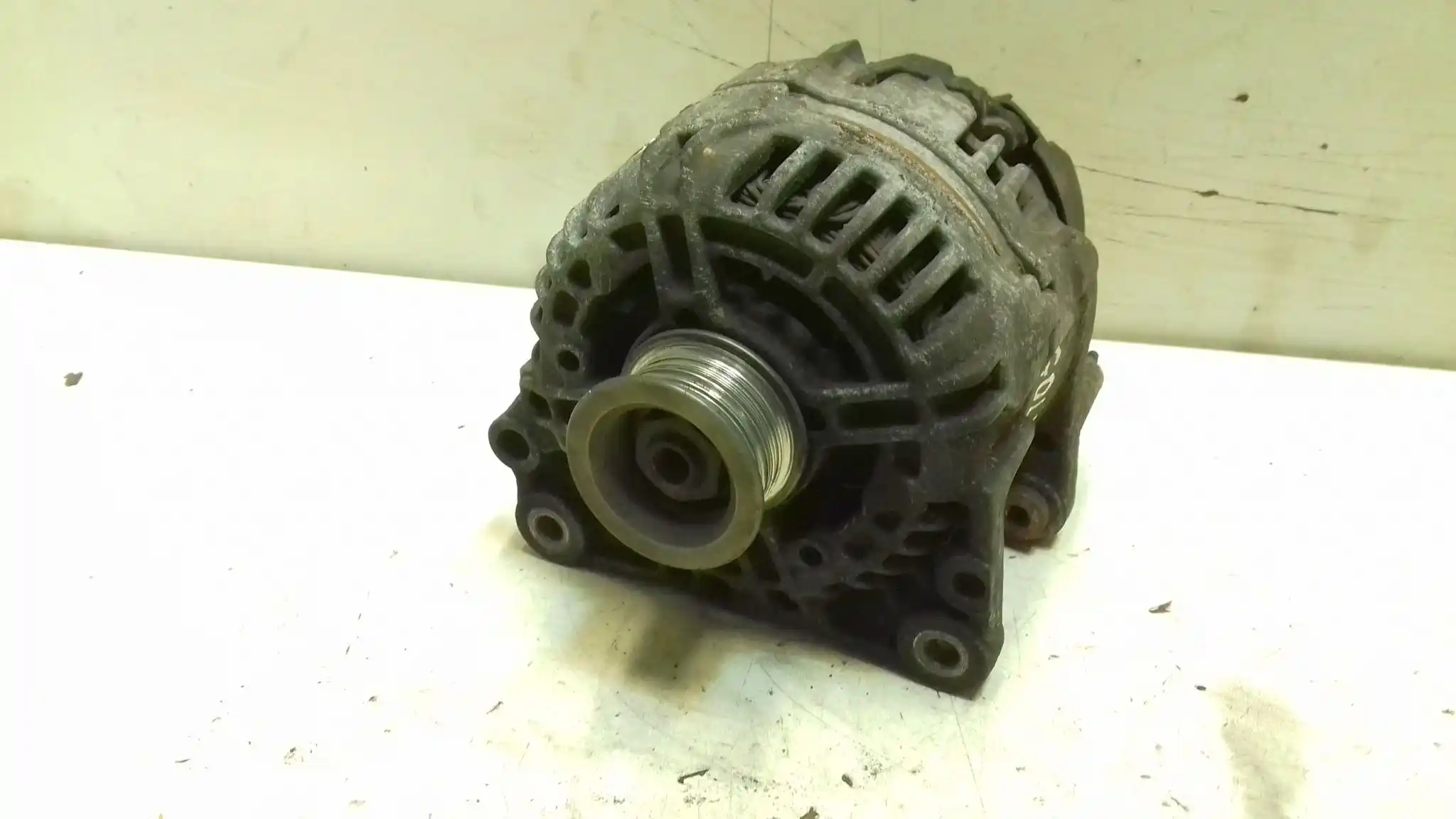ALTERNATOR 03C903023D VW GOLF V 1.4 FSI 03- SEAT SKODA AUDI