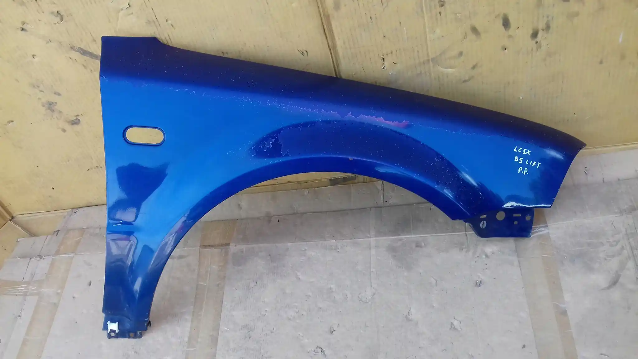BŁOTNIK PRAWY PRZÓD PRZEDNI VW PASSAT B5 LIFT 00-