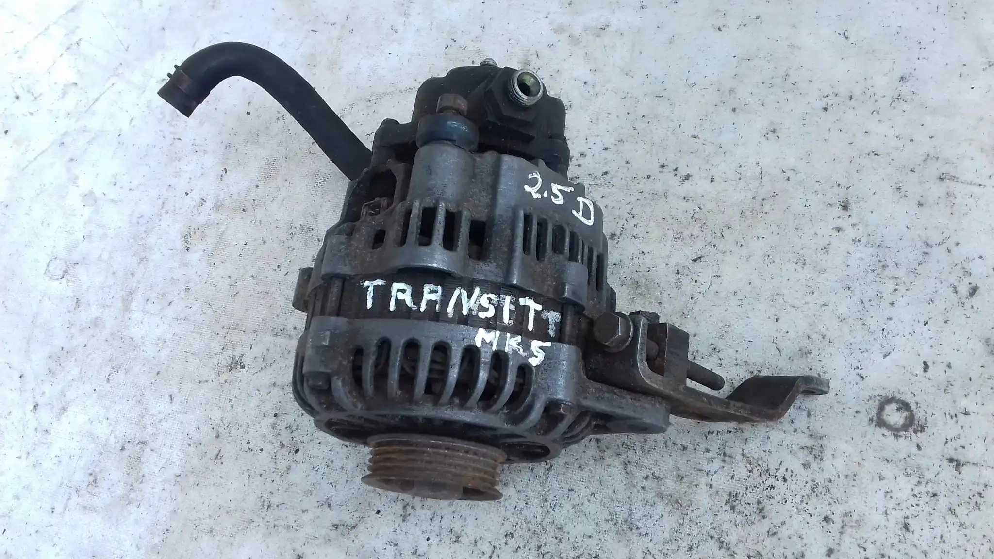 ALTERNATOR VACUM POMPA FORD TRANSIT MK5 2.5 D 86-