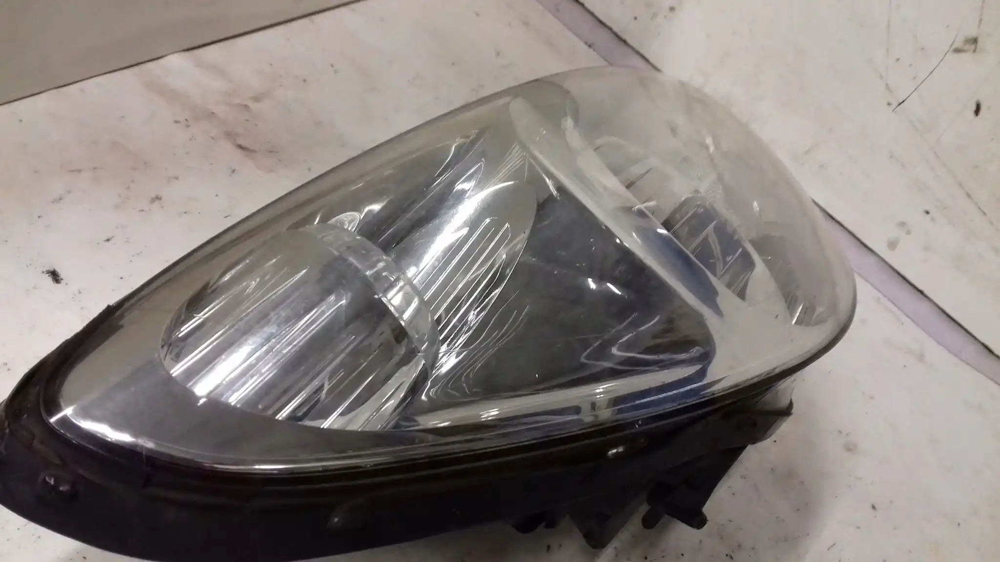 LAMPA PRAWY PRZÓD PRZEDNIA HYUNDAI I20 08-12