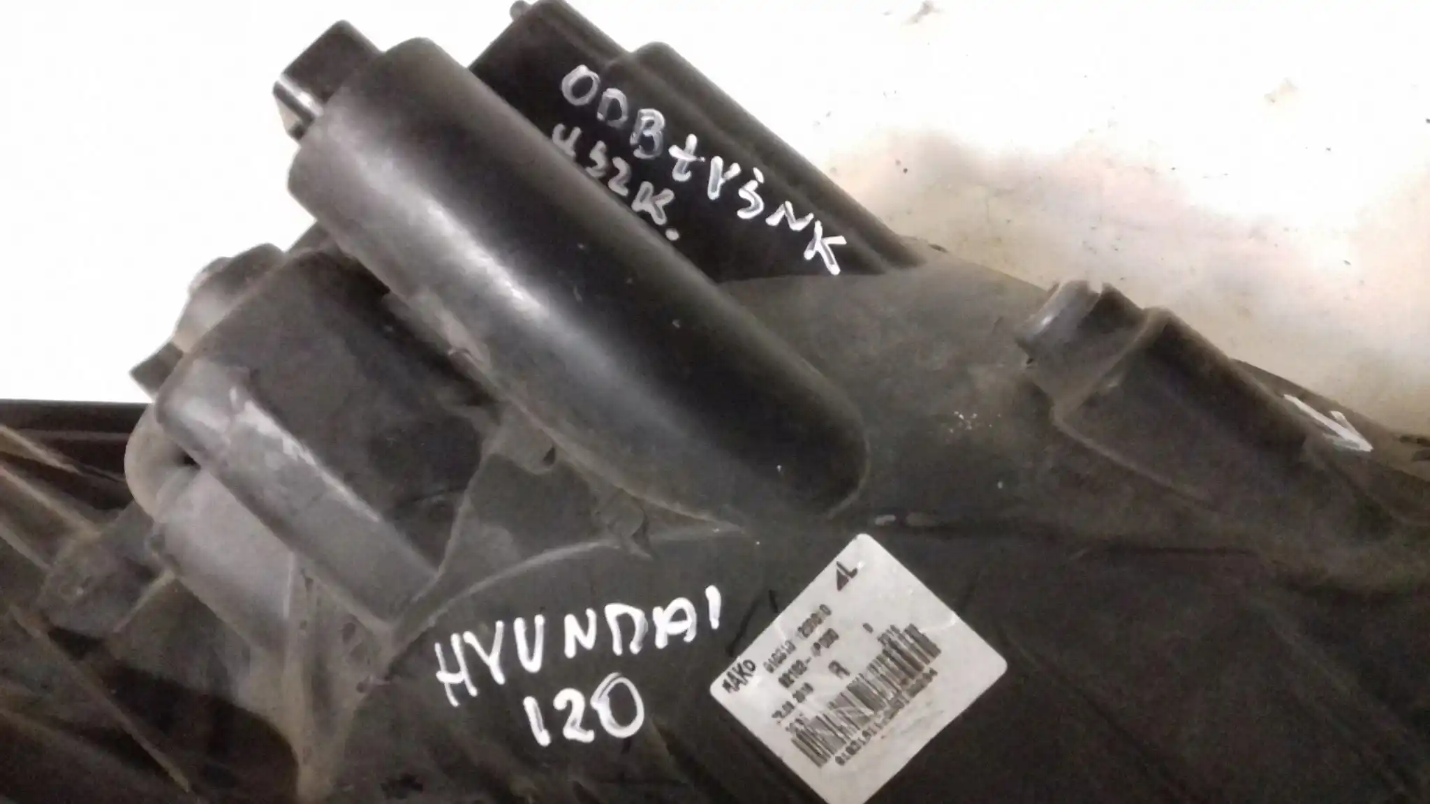 LAMPA PRAWY PRZÓD PRZEDNIA HYUNDAI I20 08-12