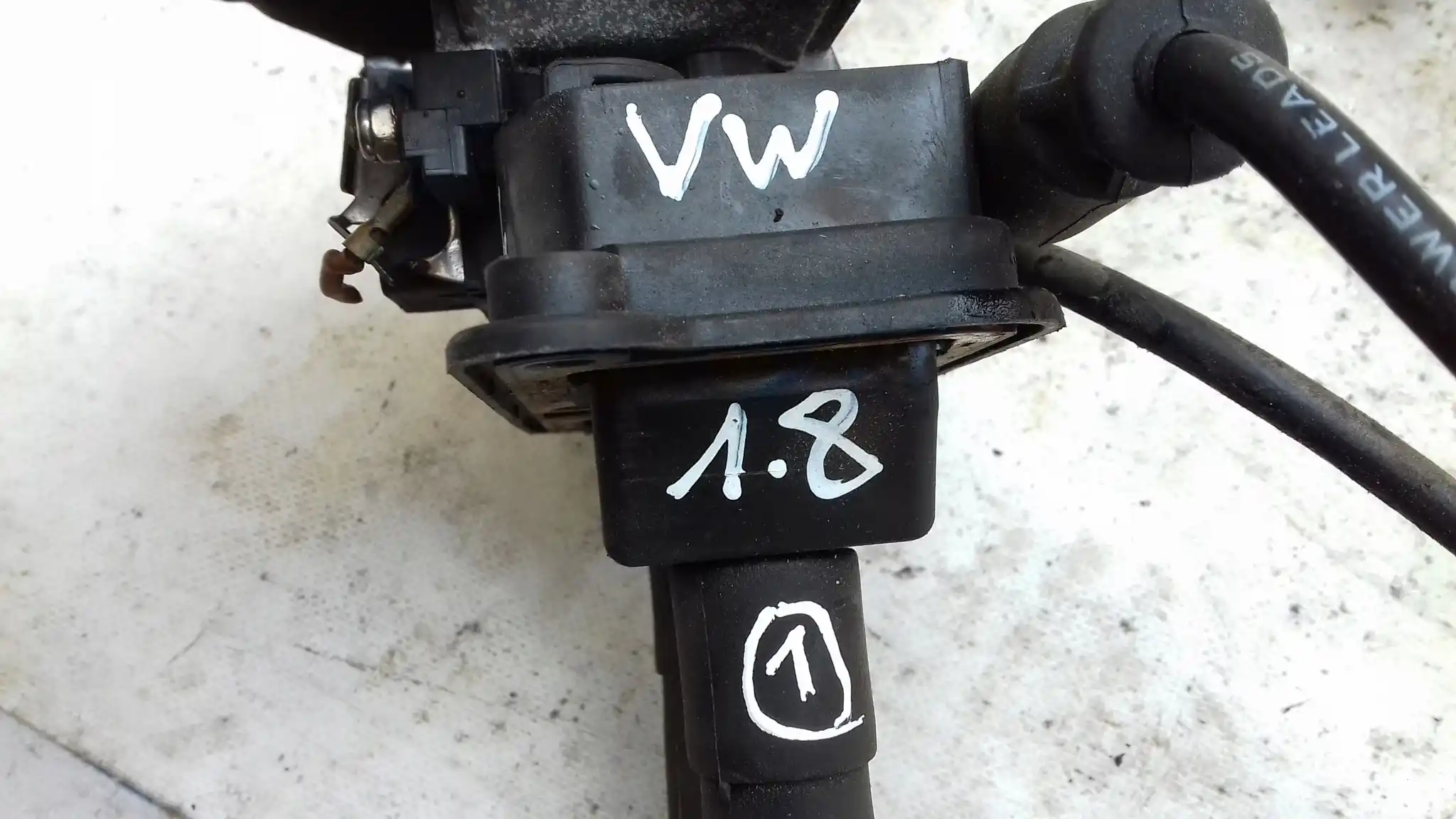 CEWKA ZAPŁONOWA 5267020 VW PAASAT B5 AUDI A4 B5 1.8 20V