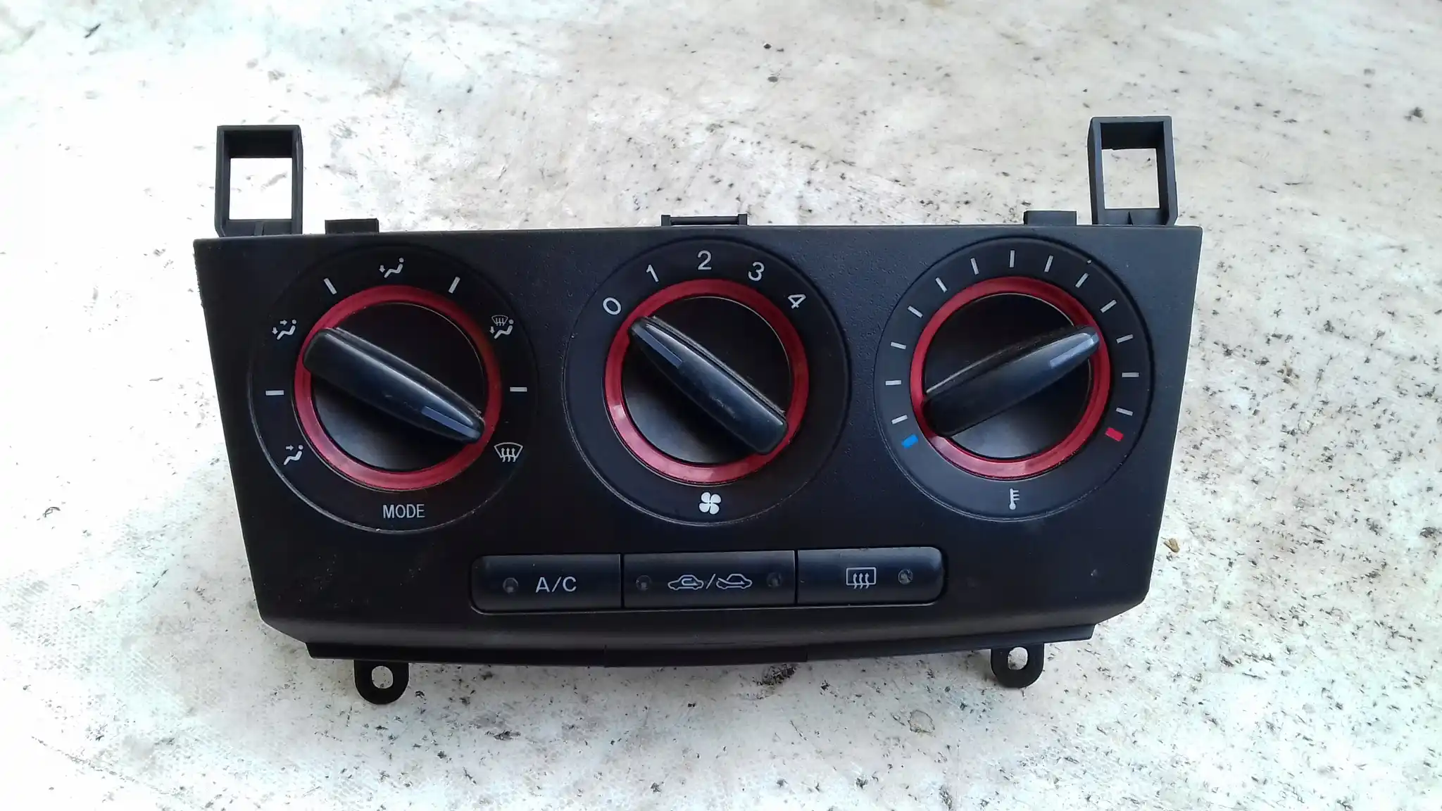 PANEL STEROWANIA NAWIEWEM KLIMATYZACJĄ MAZDA 3 BK HB 03-
