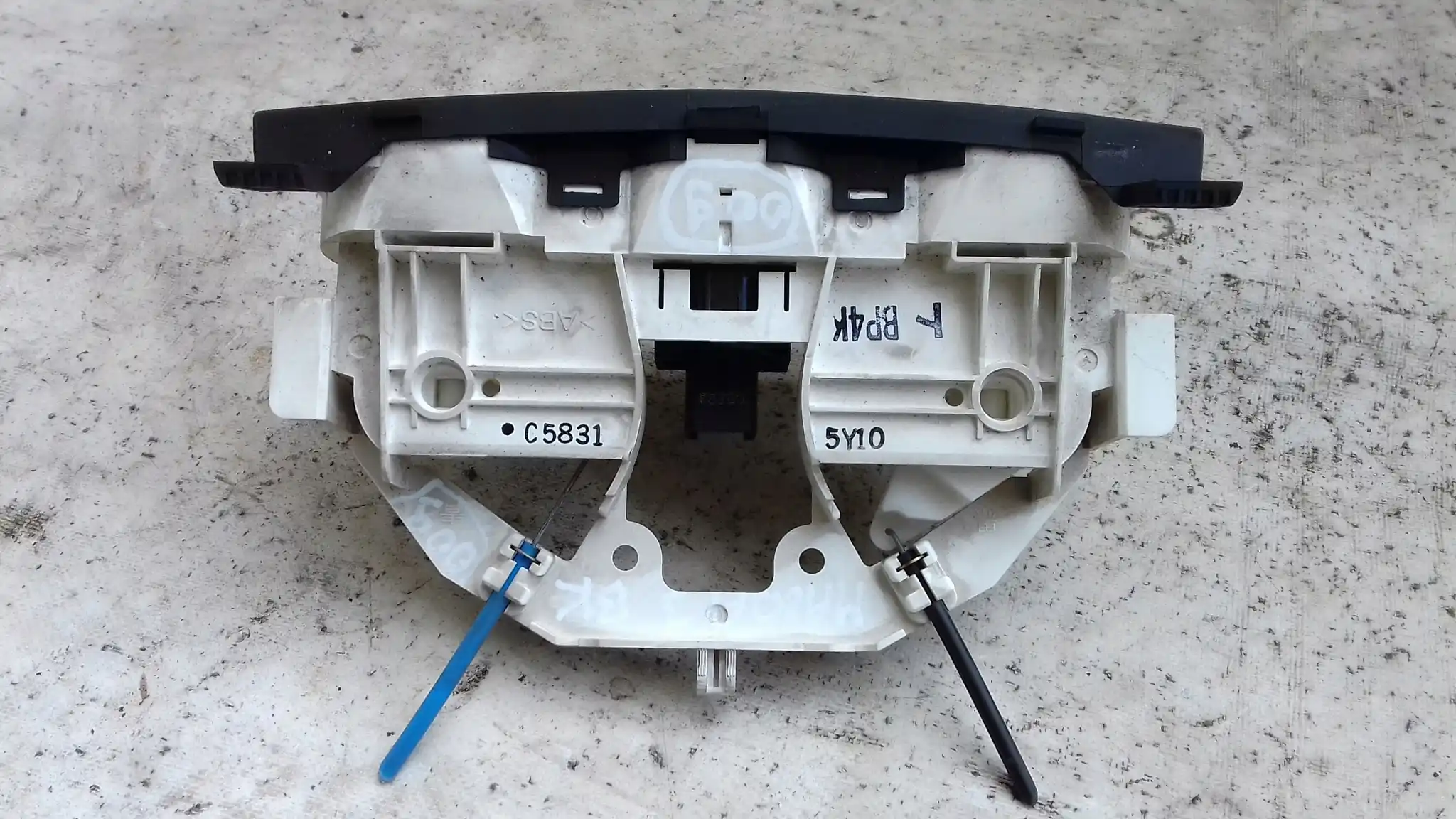 PANEL STEROWANIA NAWIEWEM KLIMATYZACJĄ MAZDA 3 BK HB 03-