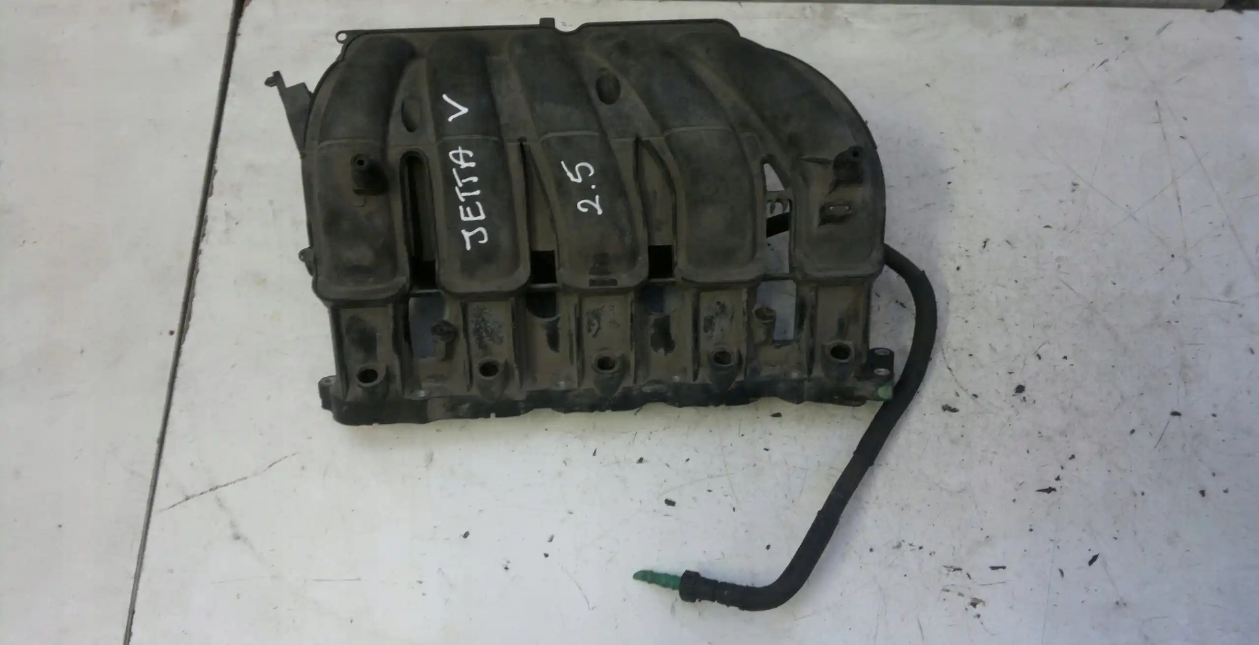 KOLEKTOR SSĄCY 07K133201F VW JETTA V 2.5