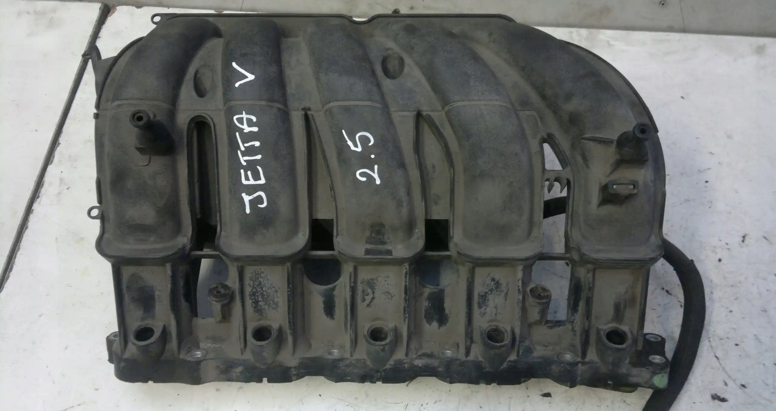 KOLEKTOR SSĄCY 07K133201F VW JETTA V 2.5