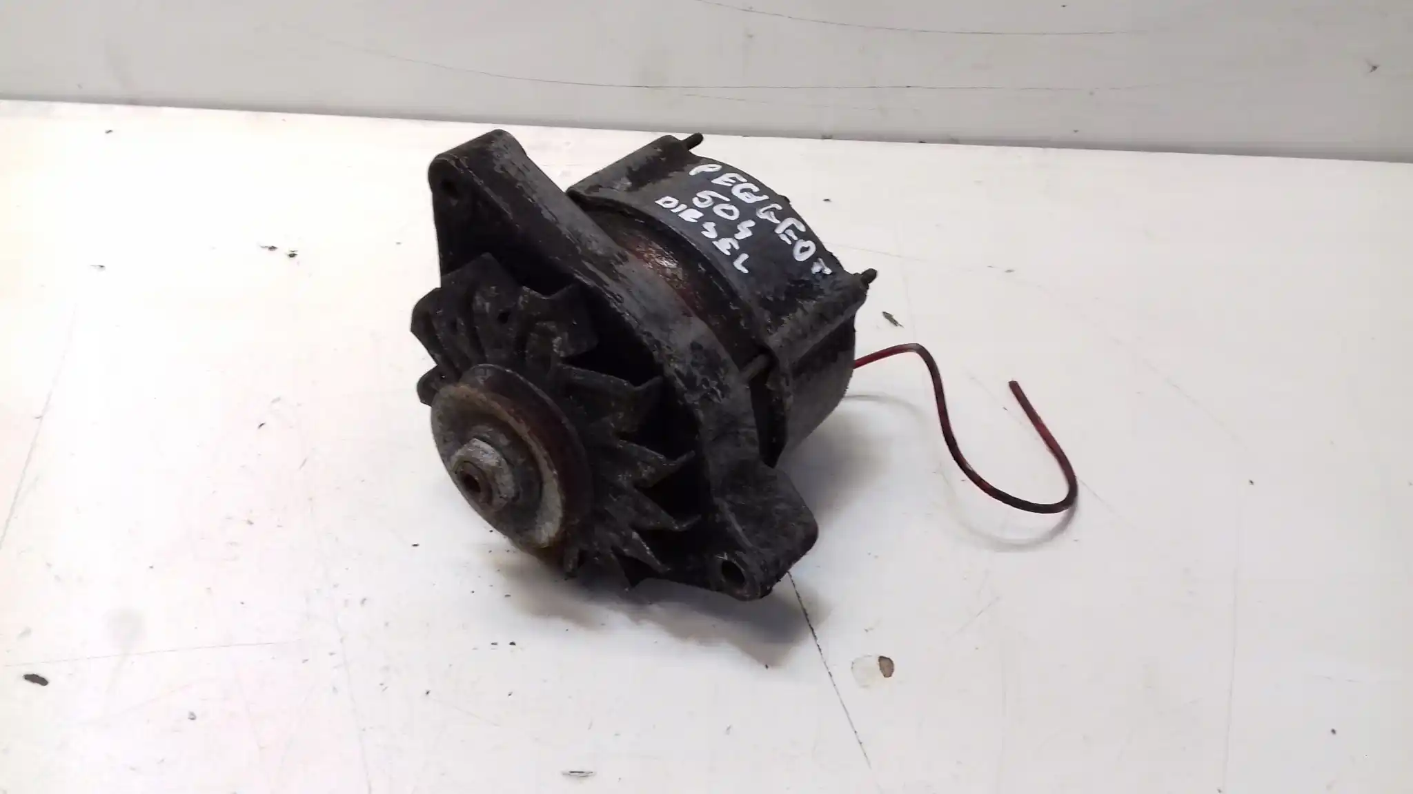 ALTERNATOR 0120489393 PEUGEOT 504 DIESEL