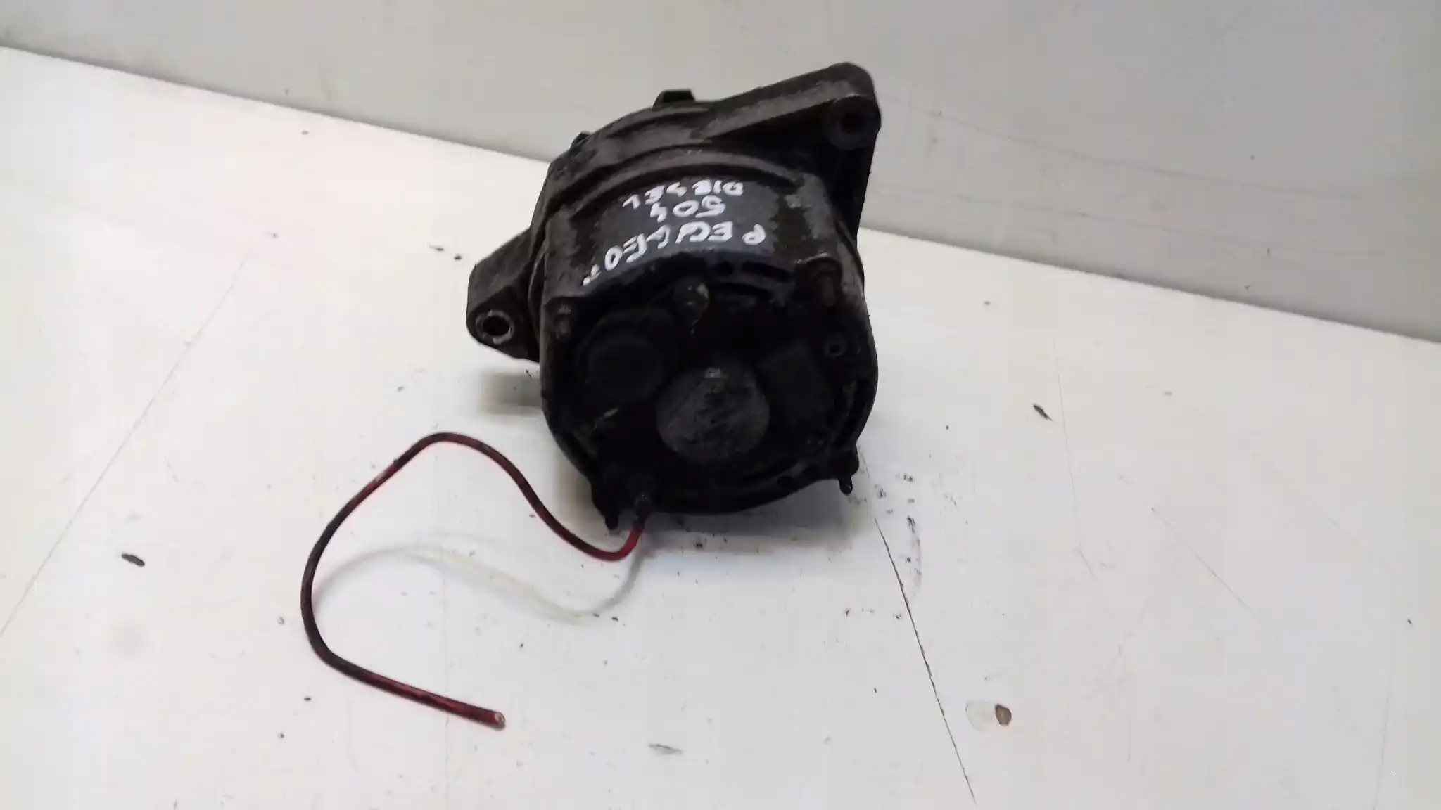 ALTERNATOR 0120489393 PEUGEOT 504 DIESEL