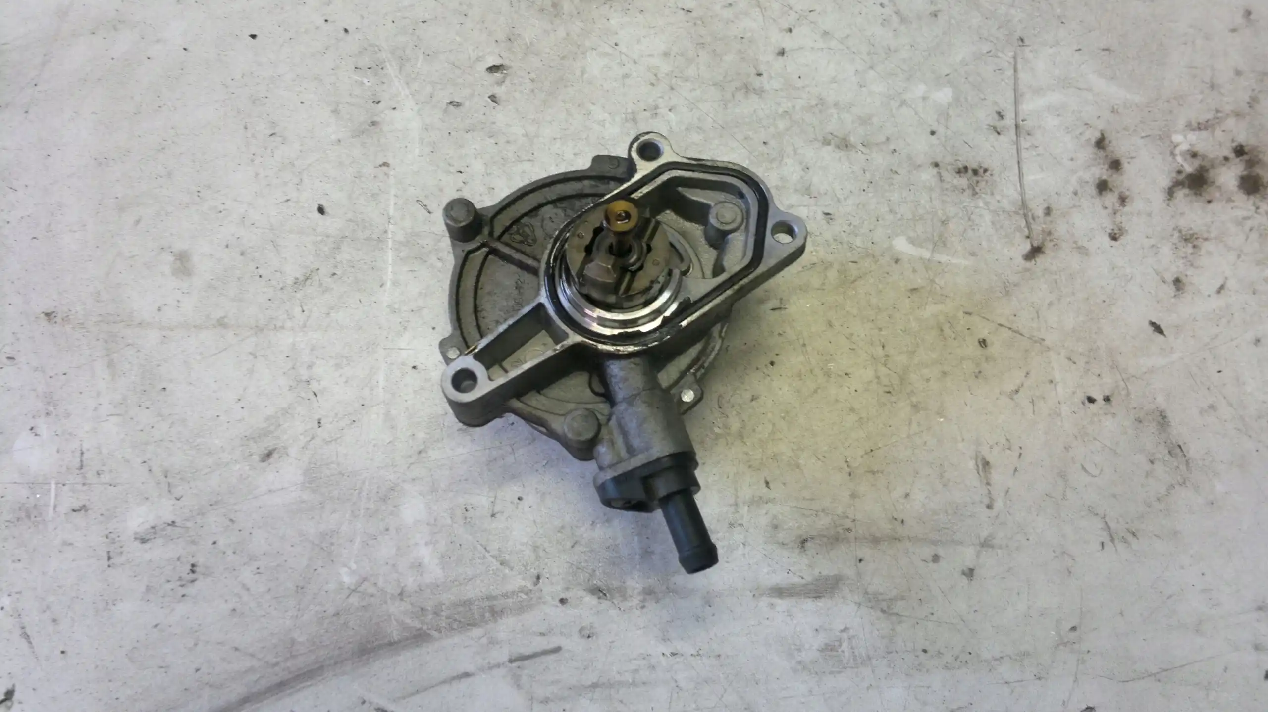 VACUM POMPA 28810 2A101 HYUNDAI I30 1.6 CRDI