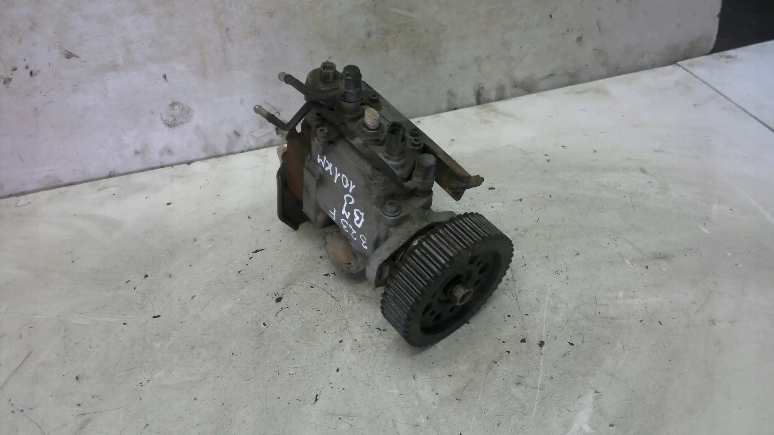 POMPA WTRYSKOWA 09650050207 MAZDA 323F BJ 2.0 DITD