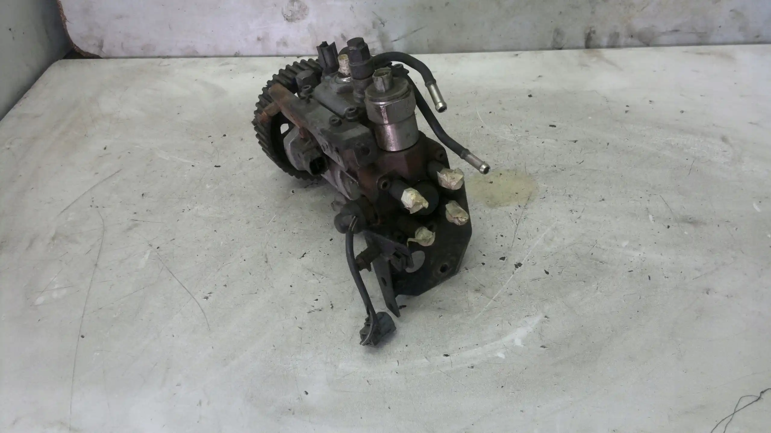 POMPA WTRYSKOWA 09650050207 MAZDA 323F BJ 2.0 DITD
