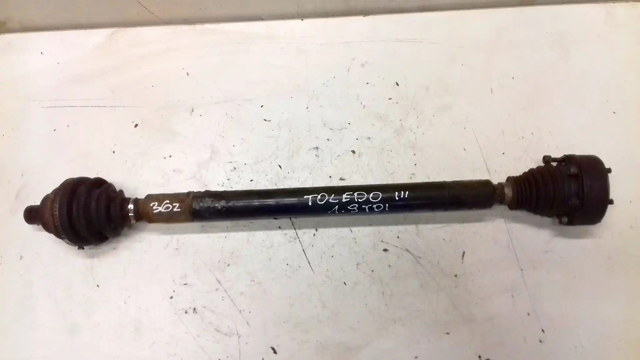 PÓŁOŚ PRAWA DŁUGA SEAT TOLEDO III 1.9 TDI 04-