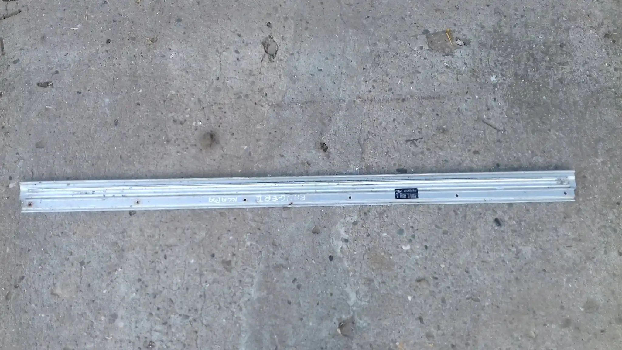 OSŁONA LISTWA PANEL KLAPY TYŁ FORD RANGER II 06-