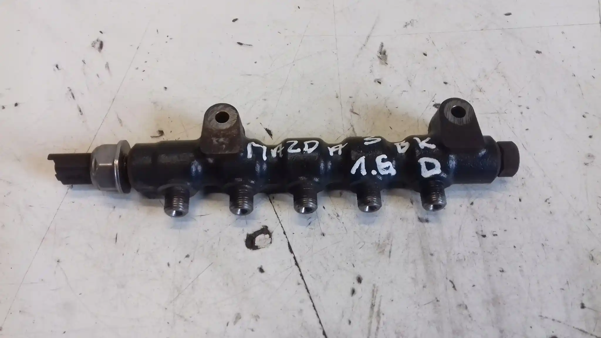 LISTWA WTRYSKOWA CZUJNIK MAZDA 3 BK 1.6 CITD 03-