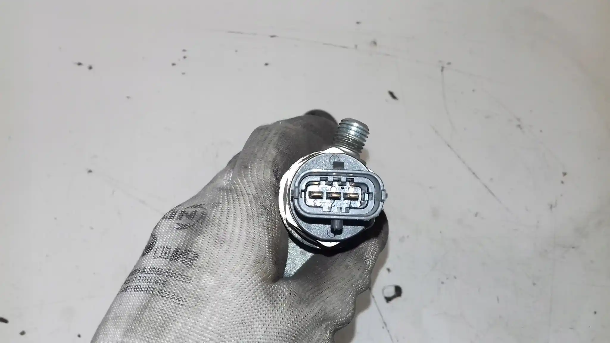 CZUJNIK CIŚNIENIA LISTWA FORD RANGER II 3.0 06-
