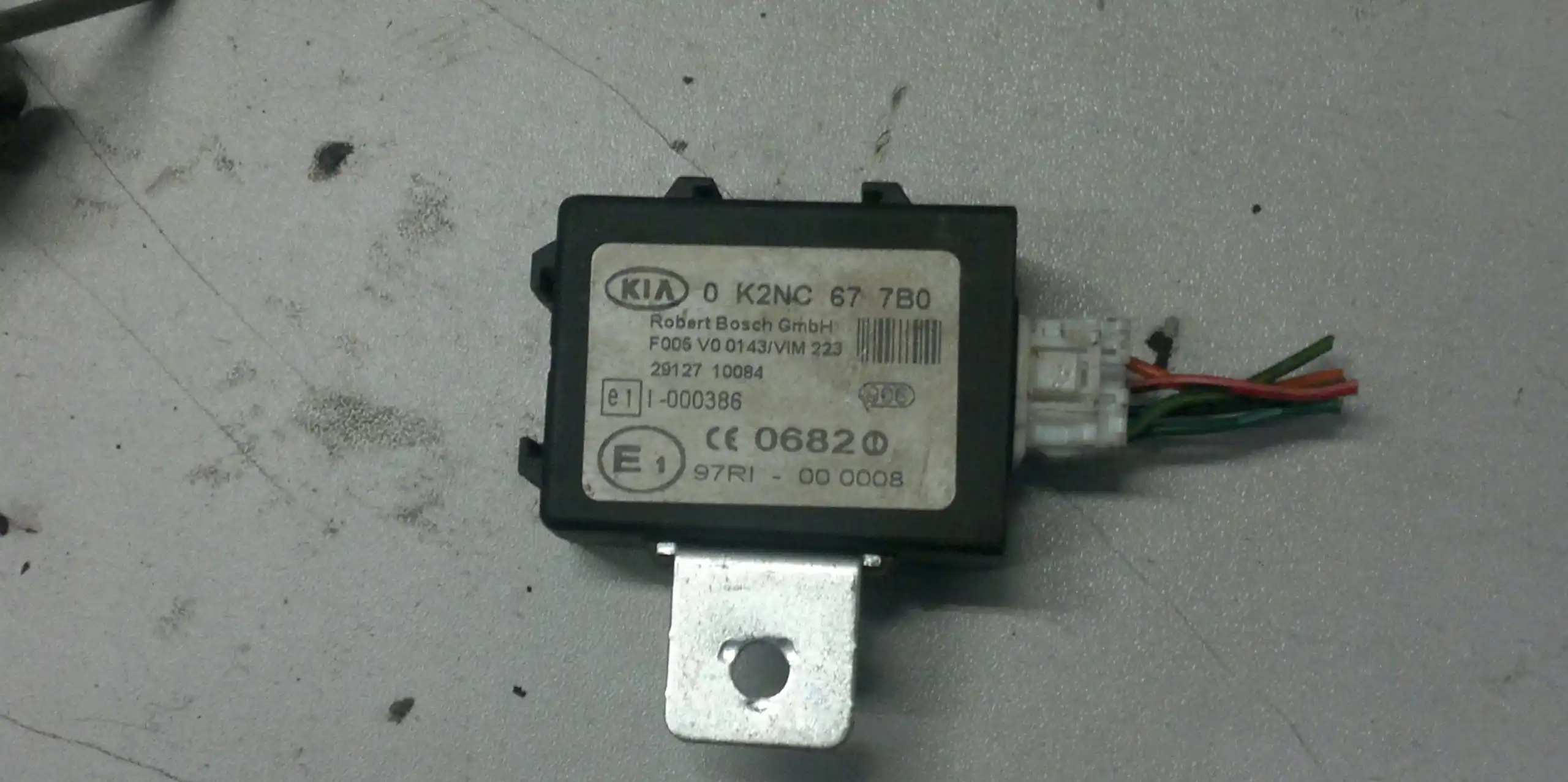 KOMPUTER ZESTAW IMMO KIA CARENS II 2.0 CRDI 113KM