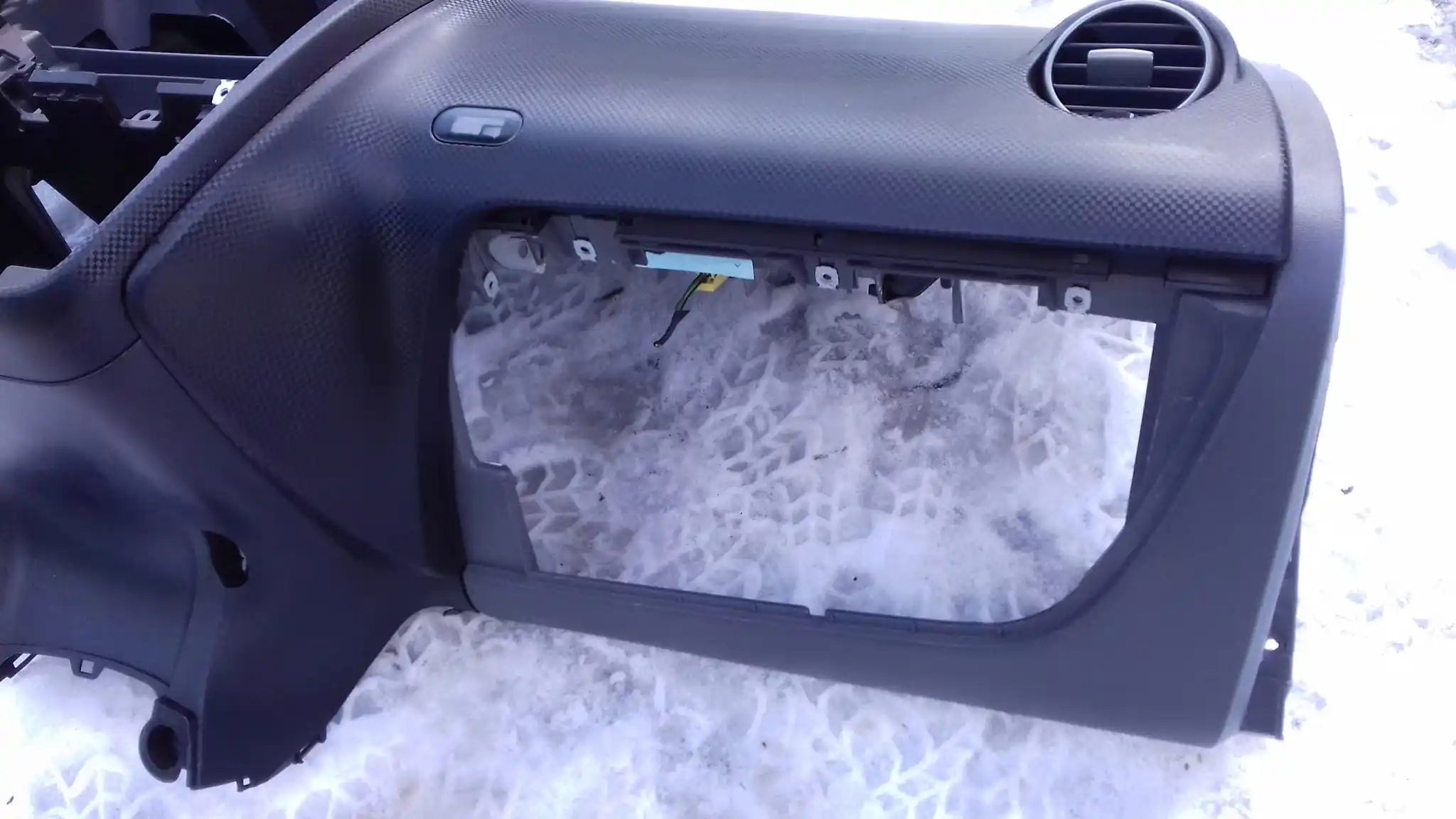 DESKA ROZDZIELCZA KONSOLA SEAT TOLEDO III 04-