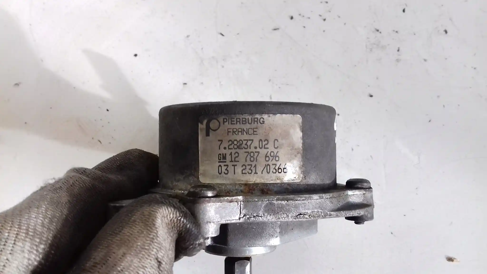 VACUM POMPA 12787696 SAAB 93 9-3 2.0T 02-07