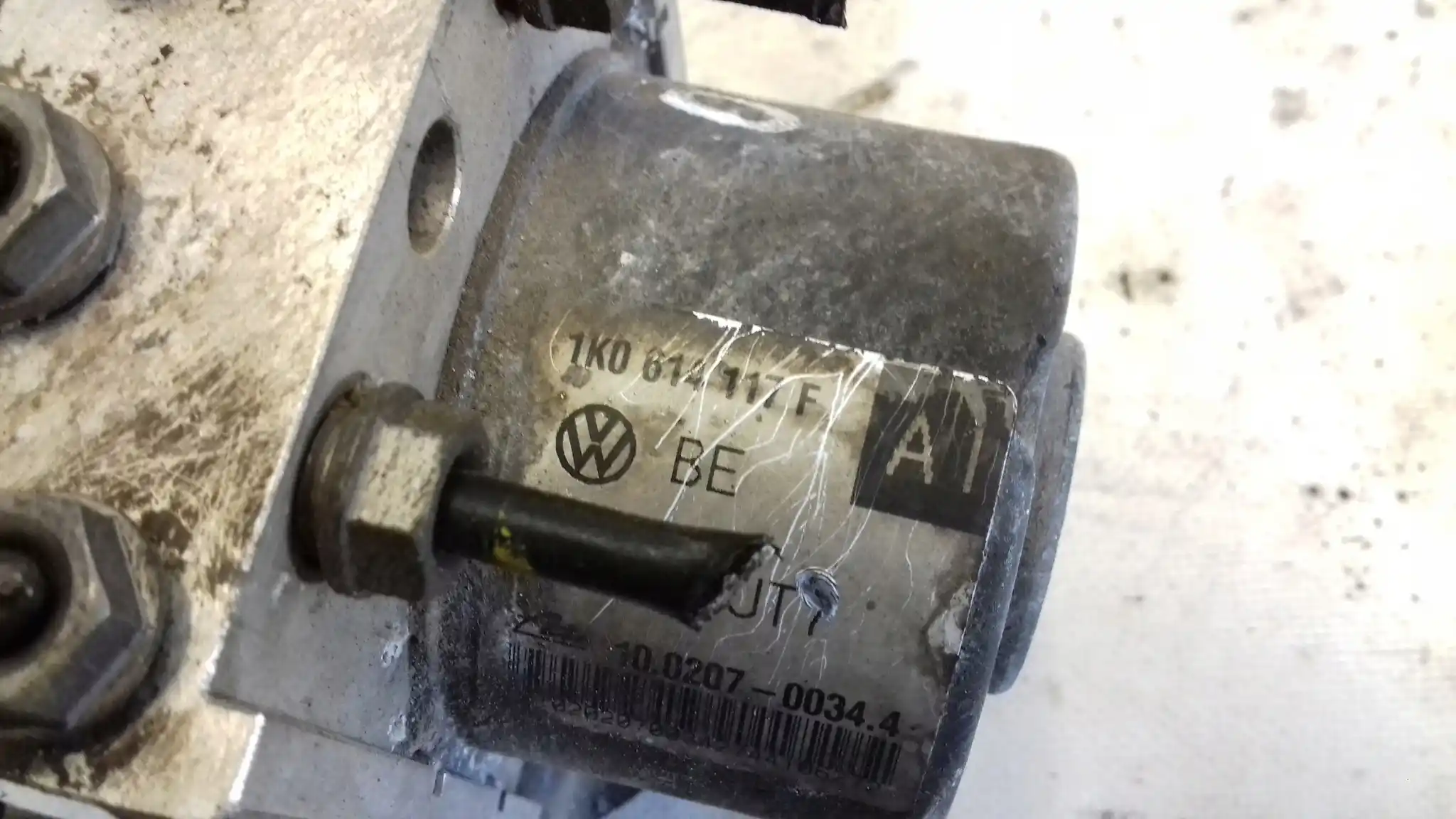 POMPA ABS 1K0614117F 1K0907379N SKODA OCTAVIA II 1.6 MPI 04-