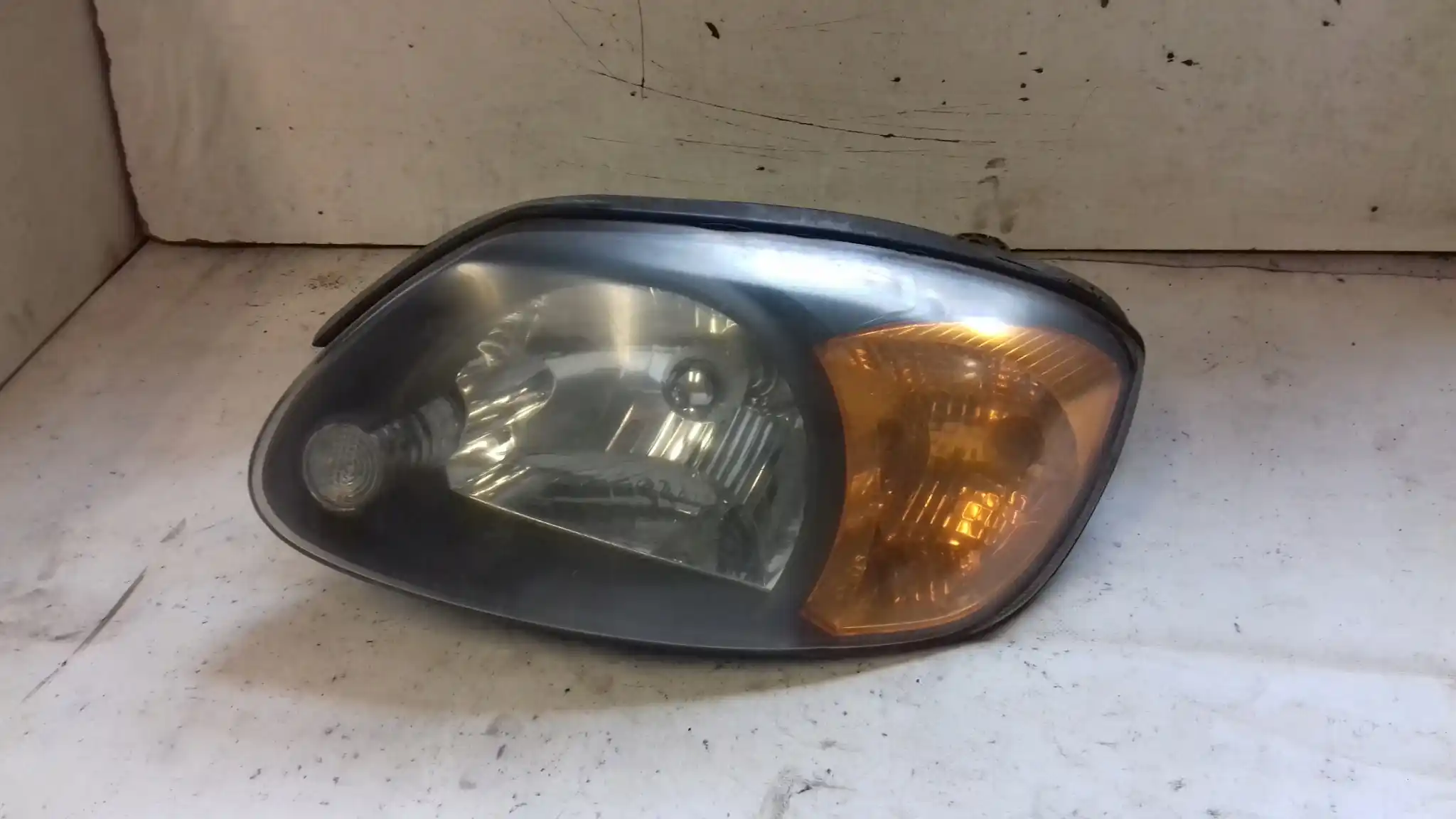 LAMPA LEWY PRZÓD PRZEDNIA HYUNDAI ACCENT II LIFT 02-05