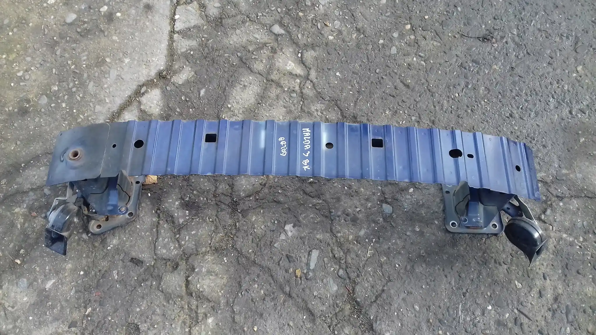 BELKA WZMOCNIENIE ZDERZAKA PRZÓD MAZDA 3 I BK 03-06 HB 25E