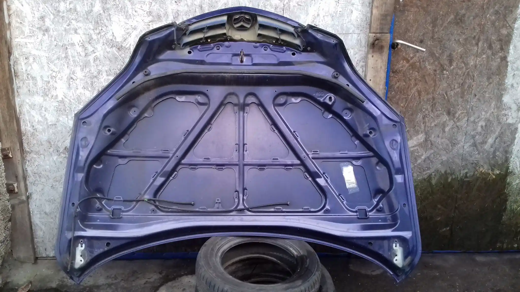 MASKA POKRYWA SILNIKA GRILL ATRAPA MAZDA 3 I BK 03-06 HB SPORT 25E